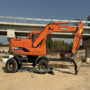 Alternative view of Doosan DH150W-7 Wheel Excavator