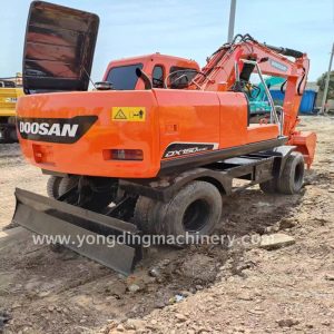 Alternative view of Doosan DX150W-9C Wheel Excavator