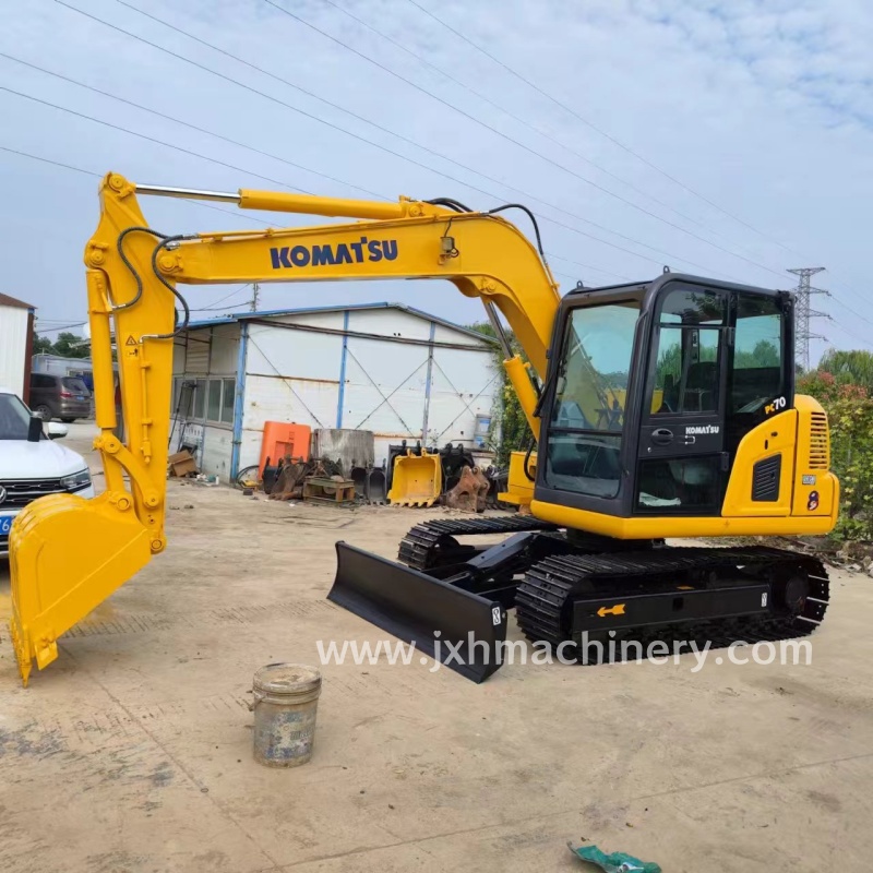 Komatsu PC70-8 Crawler Excavator - Image 2