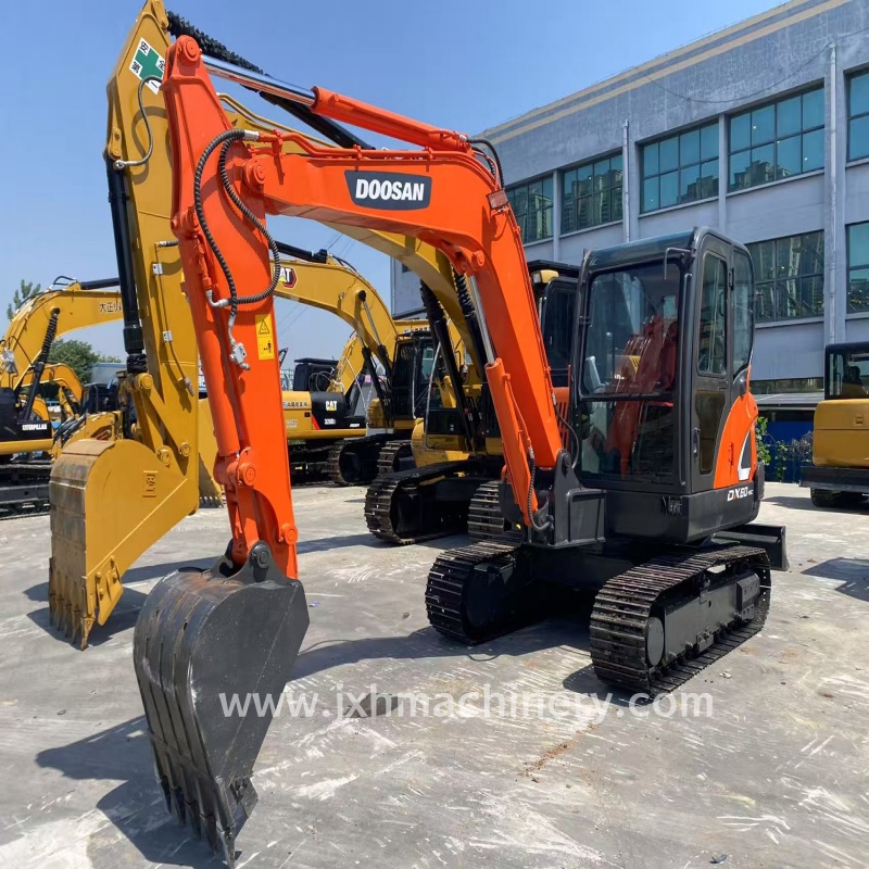 Doosan DX60-9C Crawler Excavator - Image 3