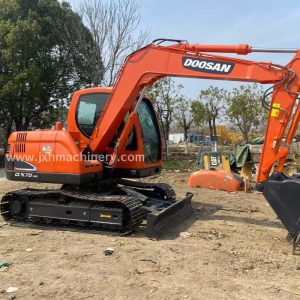 Alternative view of Doosan DX75 Crawler Excavator