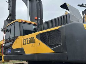 Volvo EC350 Crawler Excavator