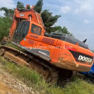 Alternative view of Doosan 360-9C Crawler Excavator