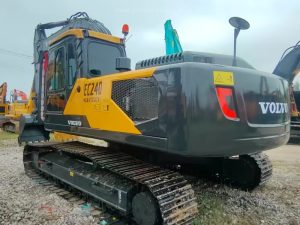 Volvo EC240 Crawler Excavator