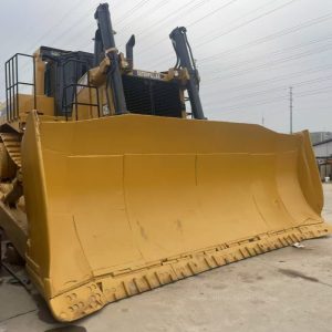 Alternative view of Caterpillar D10 Bulldozer