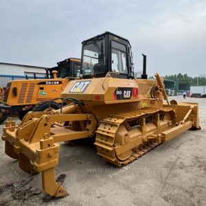 Alternative view of Caterpillar D6G Bulldozer