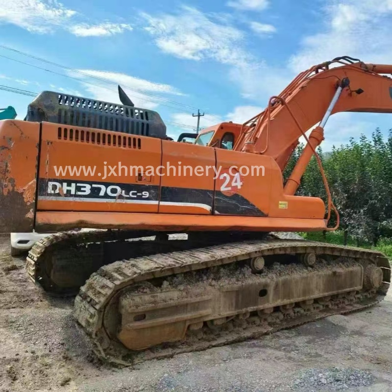 Doosan DH370LC-9 Crawler Excavator - Image 2