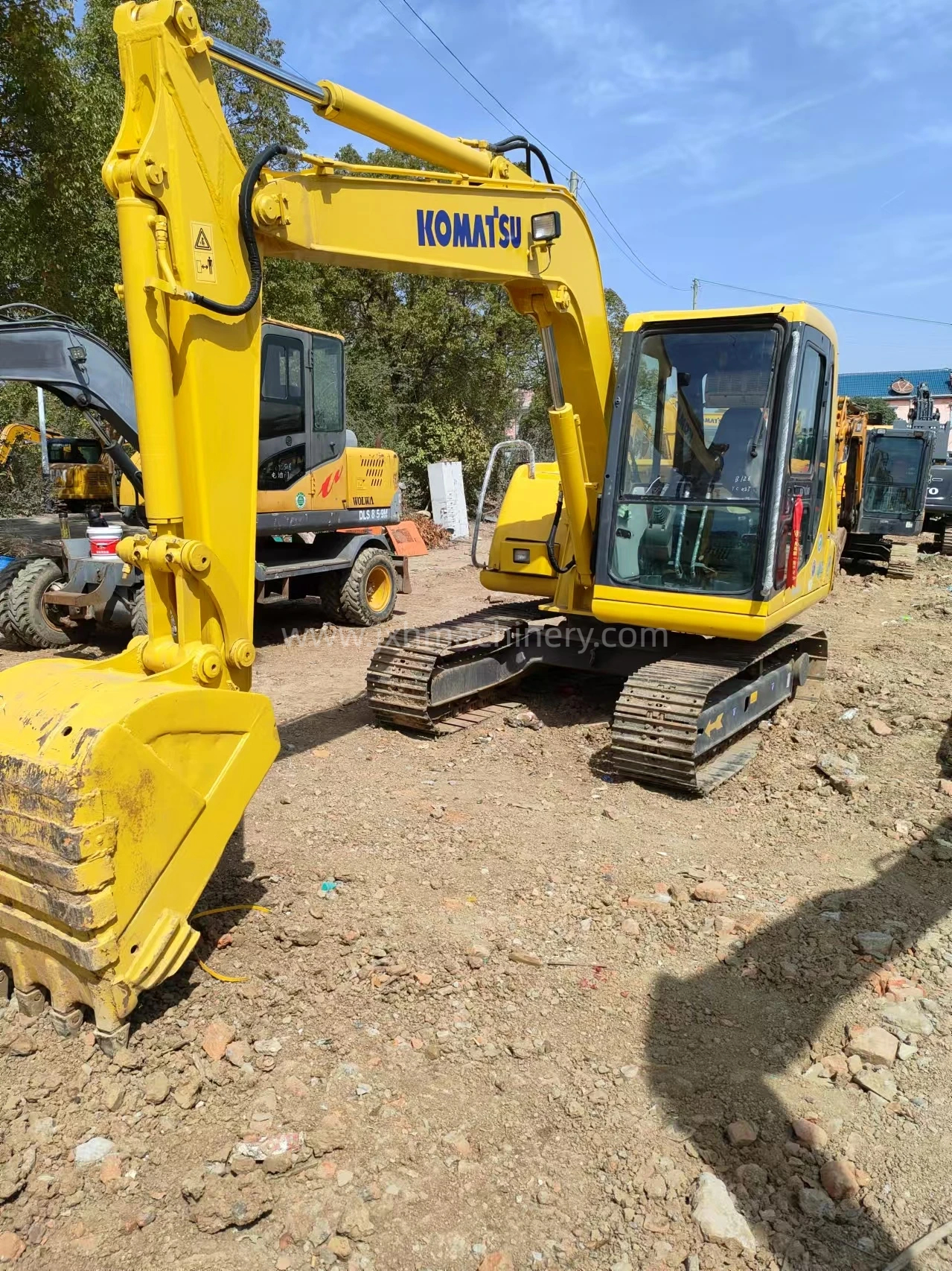 Komatsu PC60 Crawler Excavator - Image 4