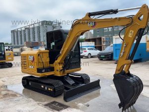 Used Caterpillar CAT 308E2 8.4-ton mini hydraulic excavator, exportable, in good condition.