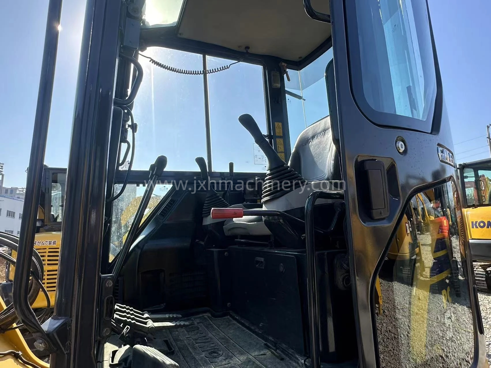 Komatsu PC55 Crawler Excavator - Image 3