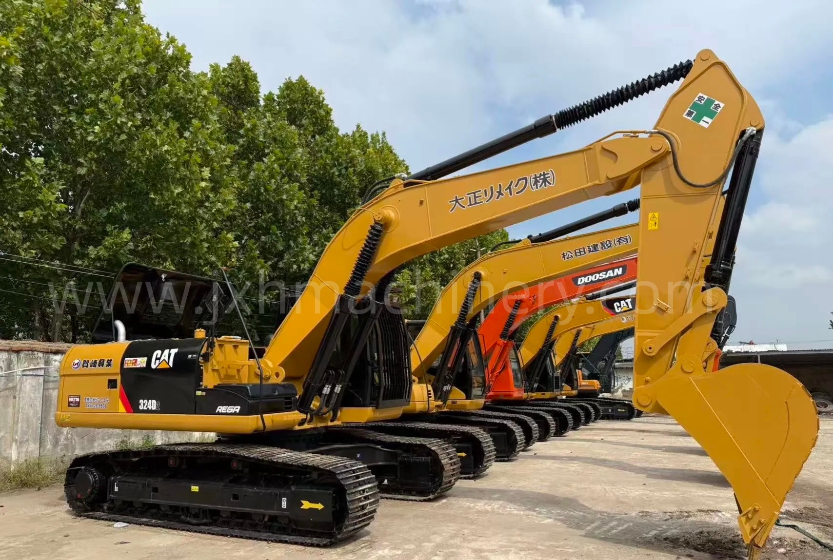 Caterpillar brand CAT 324D excavator