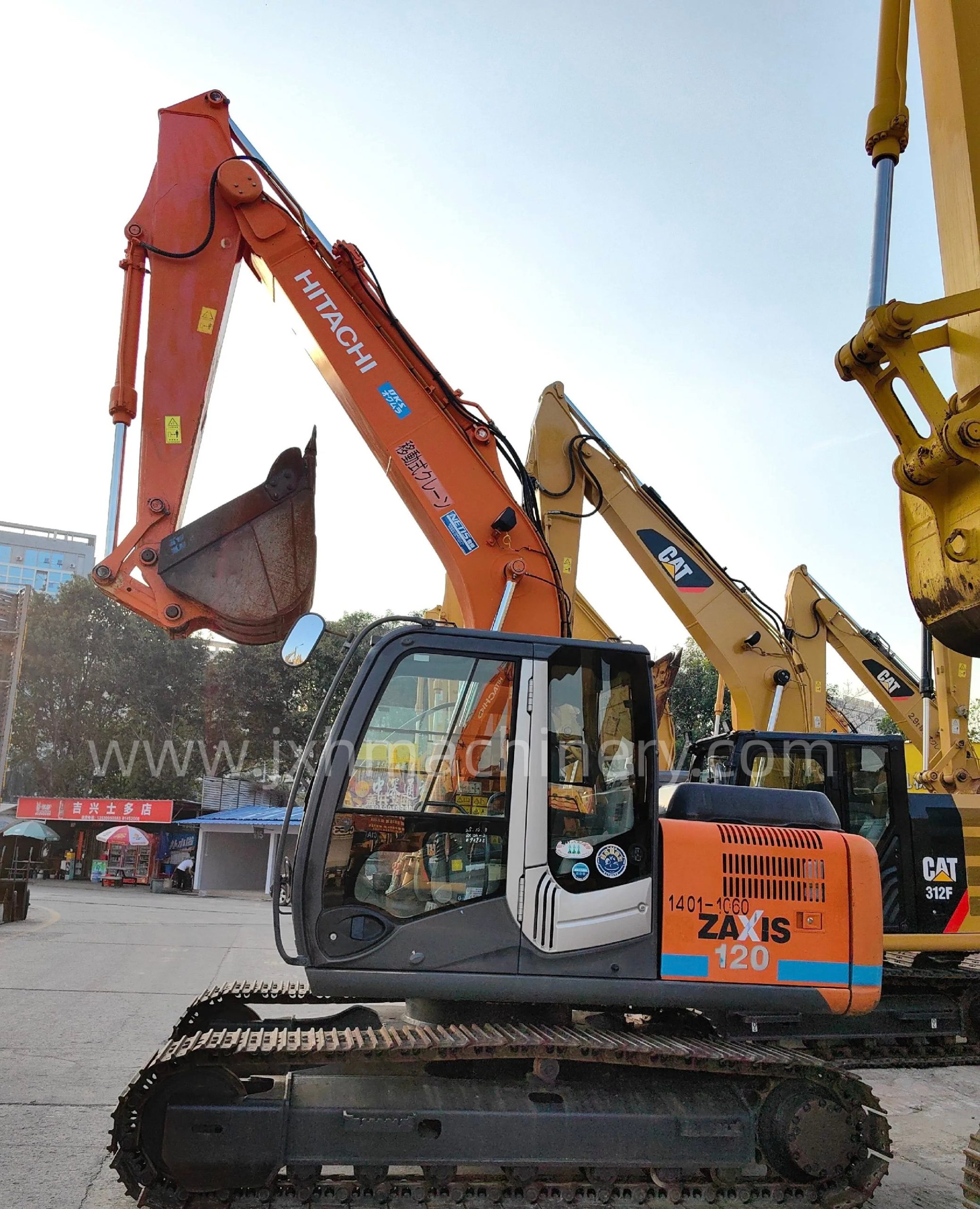 Used Hitachi 120-3 used middle size crawler excavator on discount - Image 3