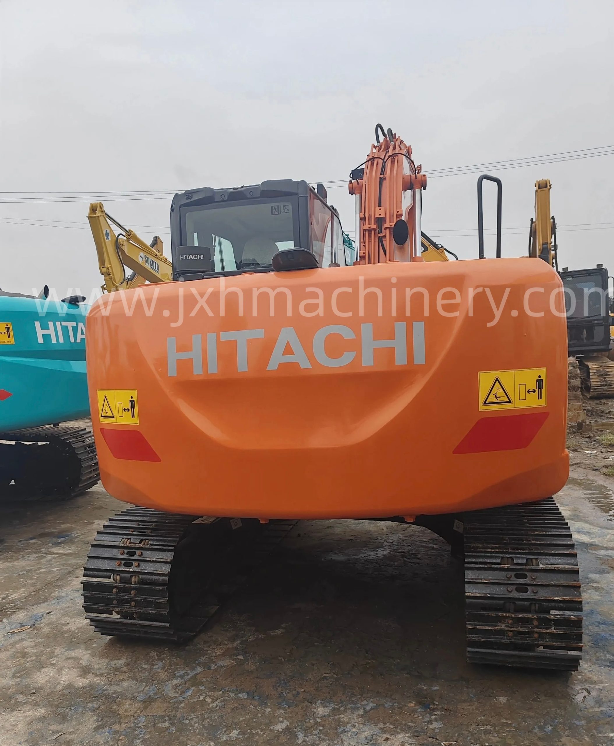 Used Hitachi 130-5A used crawler excavator for sale - Image 5