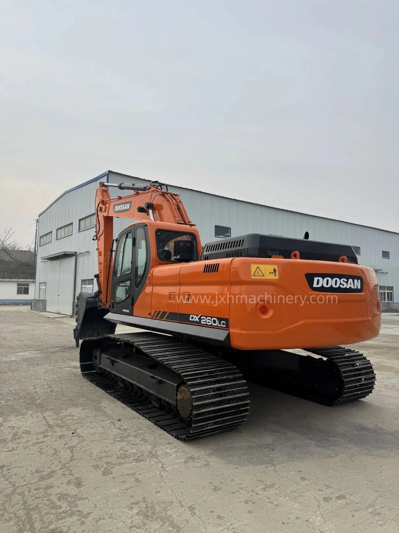 Doosan 260 Crawler Excavator - Image 2