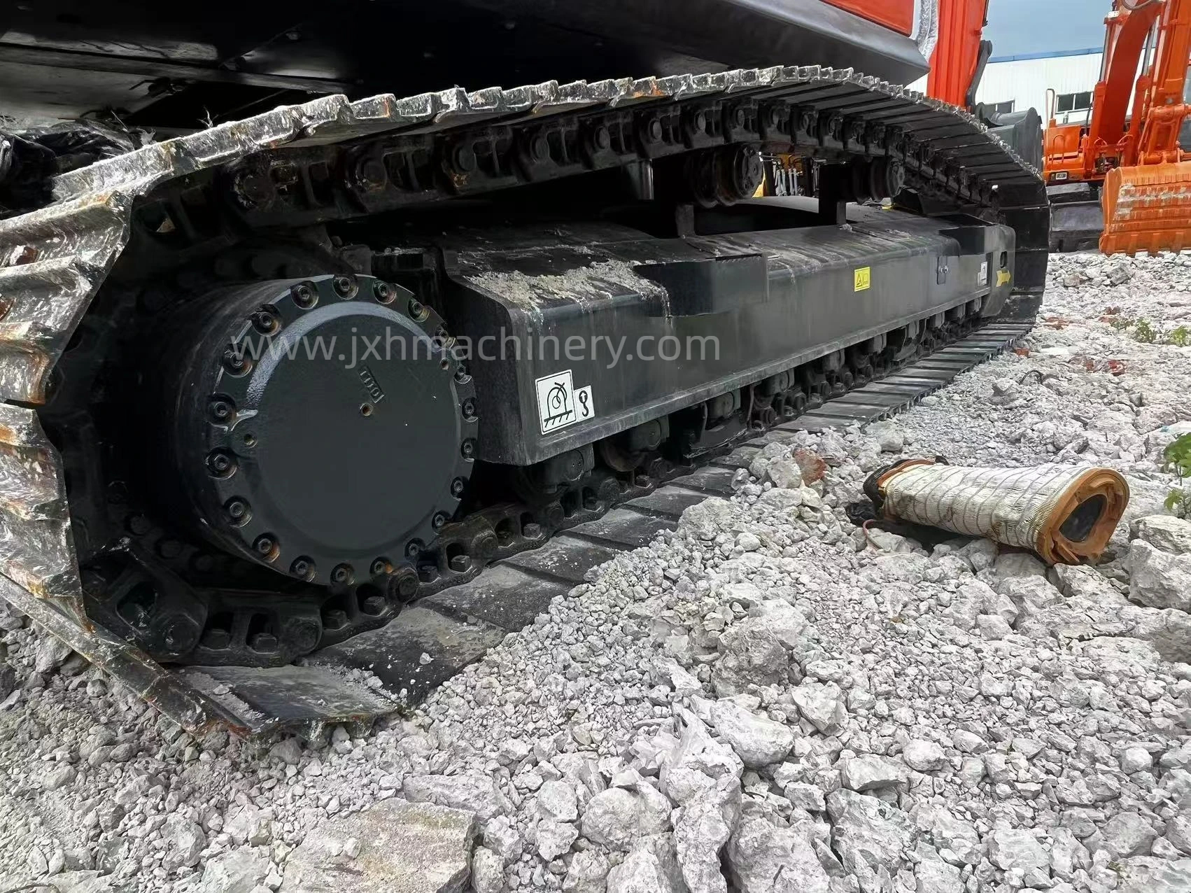 Doosan 300 Crawler Excavator - Image 6