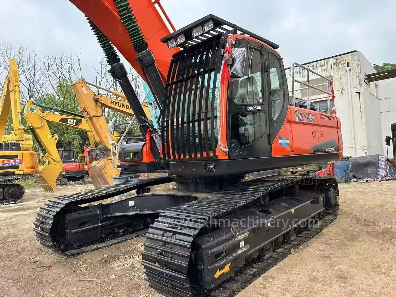 Doosan 340 Crawler Excavator