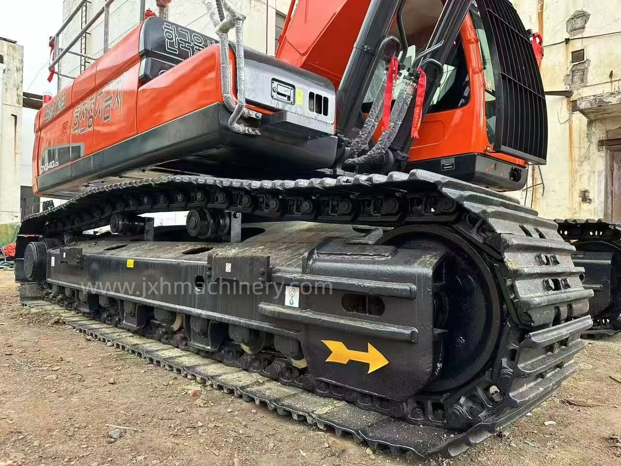Doosan 340 Crawler Excavator - Image 2